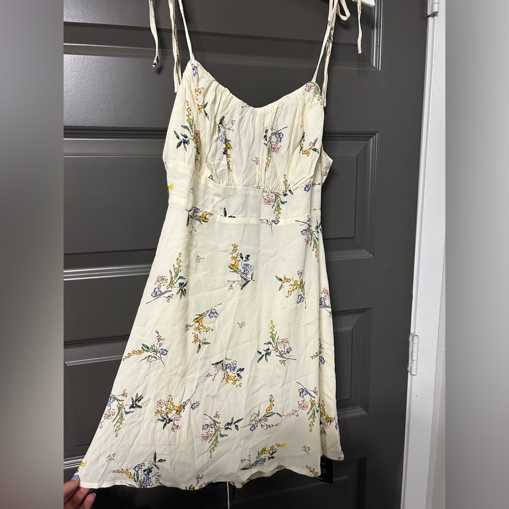 New Lulus Floral Open Back Dress
